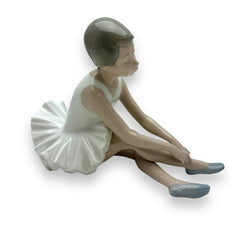 Lladro NAO Daisa Ballerina Stretching Visit Porcelain Figurine 8"