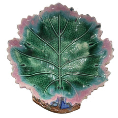Antique Majolica Etruscan Leaf Plate 8.5x8
